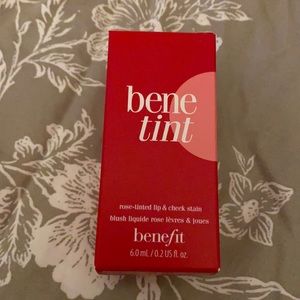 Brand new benetint